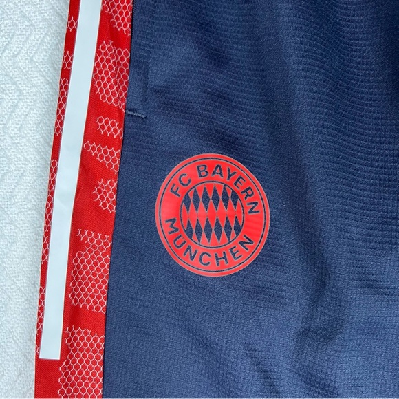 BAYERN 2021/2022 TRAINING PANTS FOOTBALL SOCCER ADIDAS MENS Large Prime Blue - Picture 4 of 11